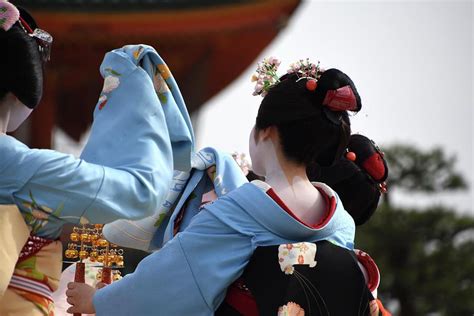 photograph maiko dance heian shrine kyoto japan by loren dowding affiliate ad sponsored