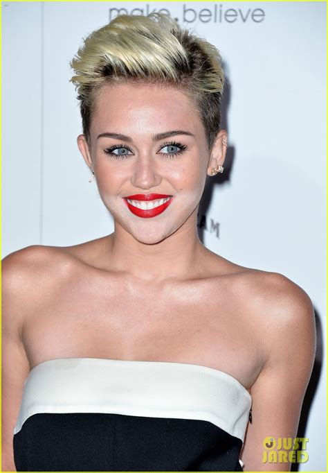 Full Sized Photo Of Miley Cyrus Maxim Hot 100 Party 09 Photo 2871453