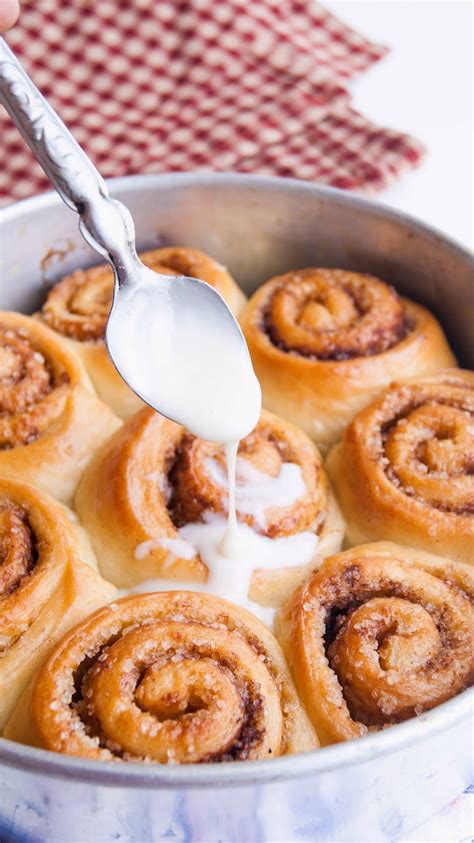 Always Hungry Cinnamon Rolls With Vanilla Frosting