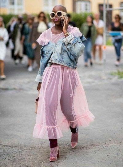 Pin By Soljurni On Pretty In Pink Popsugar Fashion Fashion Fashion Week