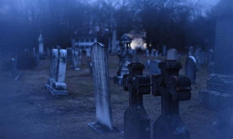 10 Of The Most Haunted Cemeteries In Connecticut