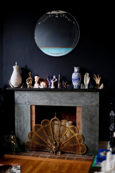 ) posted by i_mean_come_on_now to grab bag (26 answers total) 12 users marked this as a favorite. Single Women and Their Spaces: Caroline Donofrio - The Fold