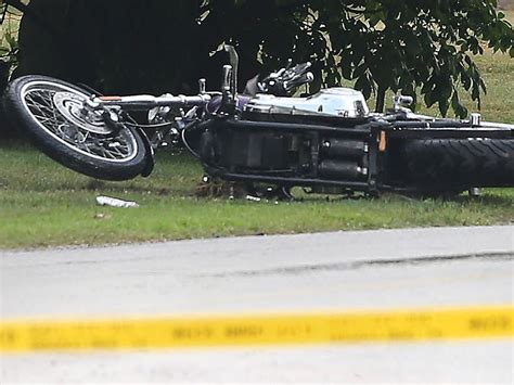 Motorcycle Rider Dies After Hitting Telephone Pole Windsor Star