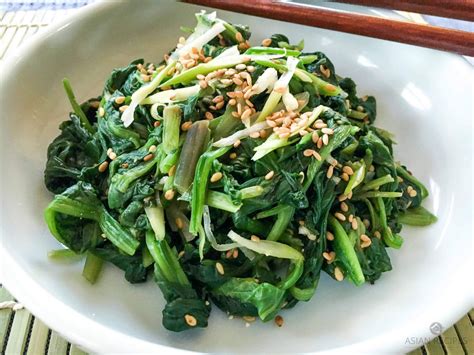 Korean Seasoned Spinach Side Dish Sigeumchi Namul Asian Recipes At Home