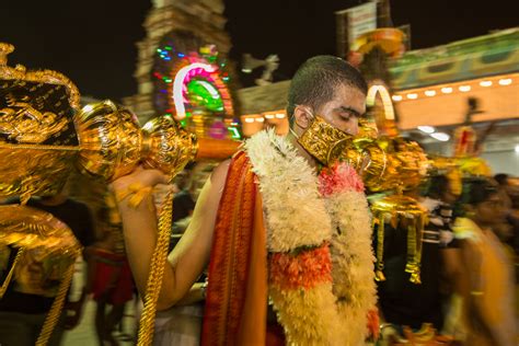 Although a religious festival, its gaiety sometimes reminds one of the mardi gras in rio. Malaysia's Hindus celebrate Thaipusam at Batu Caves ...