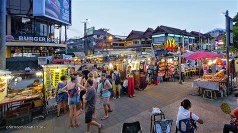 The cheapest option is to take a bus (10.5 hours approx.). Chiang Mai Night Bazaar - Shopping in Chiang Mai