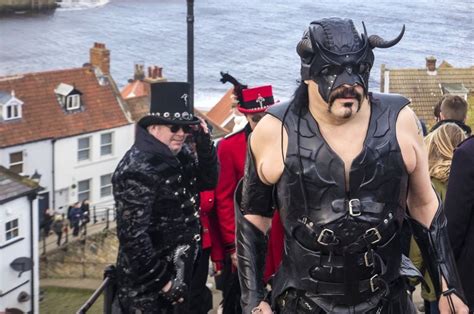 Thousands Take Part In Whitby Goth Weekend Whitby Goth Weekend