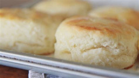 easy southern buttermilk biscuits recipe