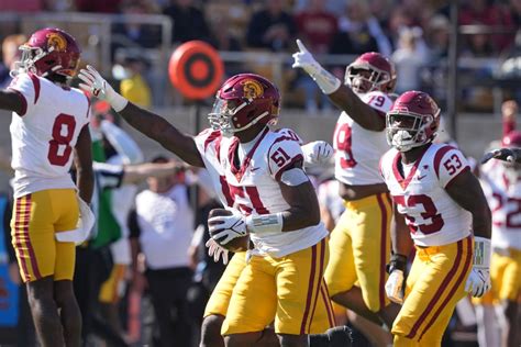 Usc Football Trojans Earn Late Commitment From 2024 Defensive End Sports Illustrated Usc