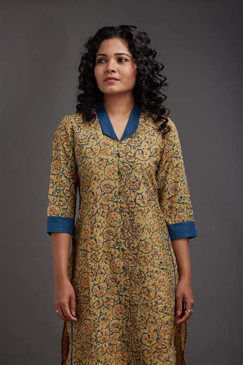 Rania Collar Kurta Adding A Solid Accent To A Pattern Using Prints In Sewing In 2019 Kurta