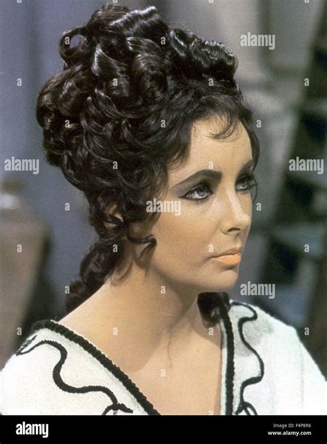 Boom 1968 Elizabeth Taylor Fotografías E Imágenes De Alta Resolución Alamy