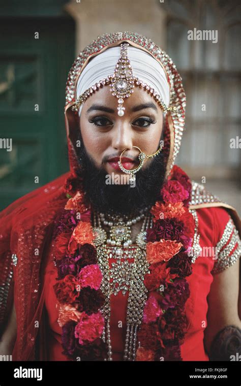 Harnaam Kaur The Bearded Dame Body Positive Activist Stock Photo Alamy