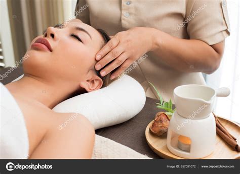 Ayurvedic Head Massage Therapy Facial Forehead Master Chakra Point Mix