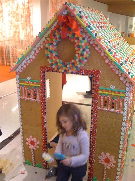The Little House In The City The Famed Life Sized Gingerbread House