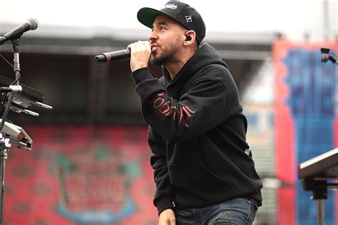Born february 11, 1977) is an american musician, rapper, singer, songwriter, record producer, and graphic designer. Mike Shinoda Sets Intense Mood With Soundtrack Song 'Fine'
