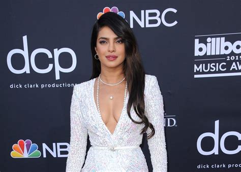 Priyanka Chopra Measurements Height Weight Bra Breast Size And More