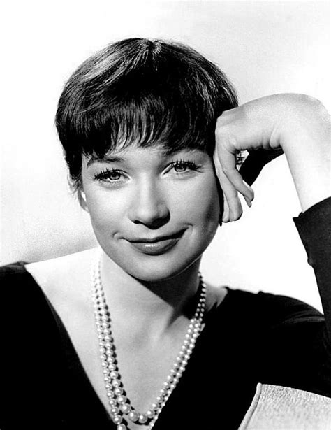 30 Sunning Vintage Photos Of A Young Shirley Maclaine In The 1960s And