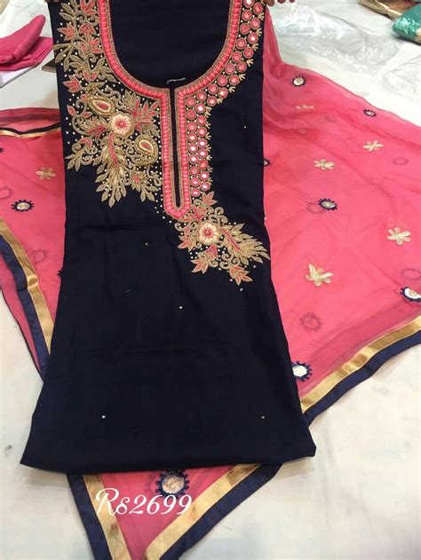 Pin By Narinder Sohi On Shalwar Kameez Kurta Designs Women Salwar Designs Beautiful Dress