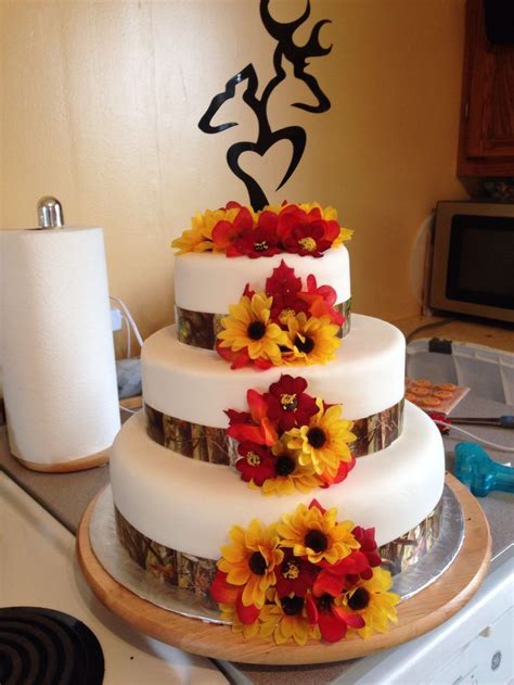 Best 25 Fall Wedding Cakes Ideas On Pinterest Rustic