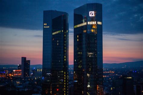 Deutsche bank aktiengesellschaft (deutsche bank or the company) has agreed to pay more than $130 million to resolve the government's investigation into violations of the foreign corrupt practices act (fcpa) and a separate investigation into a commodities fraud scheme. Deutsche Bank weitet Kooperation mit Deposit Solutions auf ...