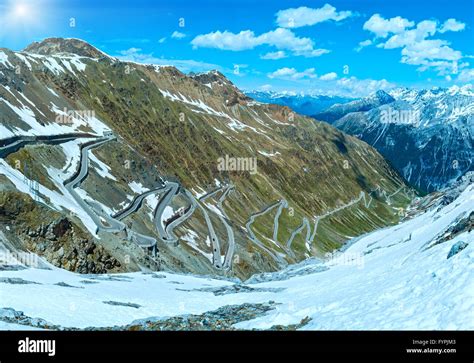 Stelvio Pass Italy Hi Res Stock Photography And Images Alamy
