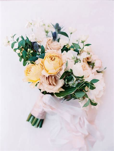 20 Yellow Wedding Bouquets To Brighten Up Your Big Day Colorful Wedding