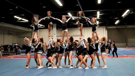 Cheerforce Brings 36 Teams To Compete At Usa All Star Varsity Tv