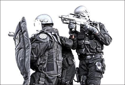 48 Police Swat Team Wallpapers Wallpapersafari
