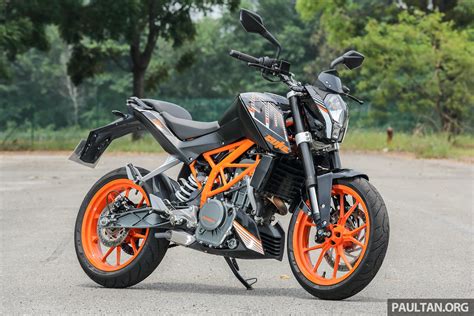 The 2020 250 duke gets a new led headlight along with new daytime running lights, similar to the unit on the ktm 390 duke and inspired by the ktm 1290 super duke. REVIEW: 2016 KTM Duke 250 and RC250 - good handling and ...