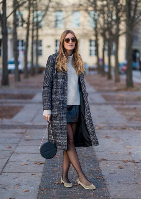 Tights And Flats Are A Foolproof Combination How To Wear Flats In