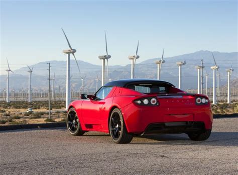 Tesla Has Unveiled A New Roadster The New Version Of Its Original