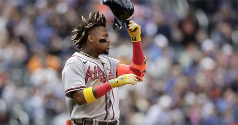 Braves' Ronald Acuña Jr. Day-to-Day with Shoulder Injury; Imaging Shows