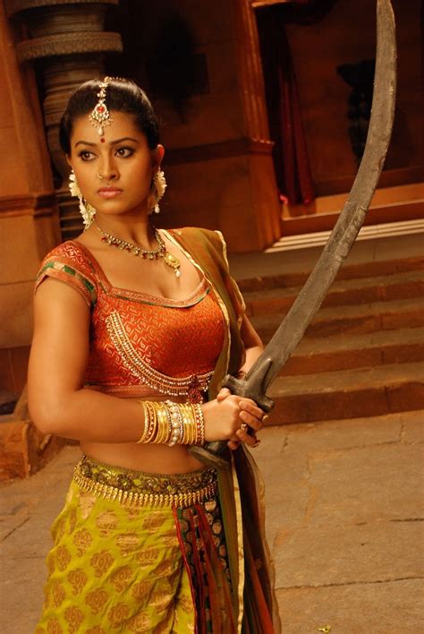 South Indian Actress Sneha Hot Movie Stills Vantage Point