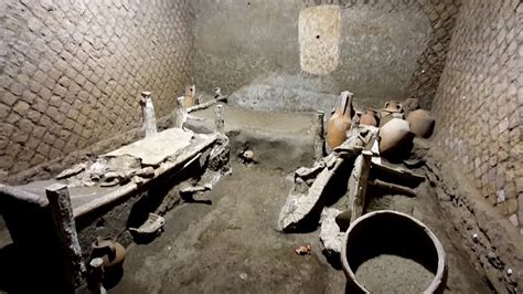 Exceptional Slave Room Discovered At Pompeii Youtube