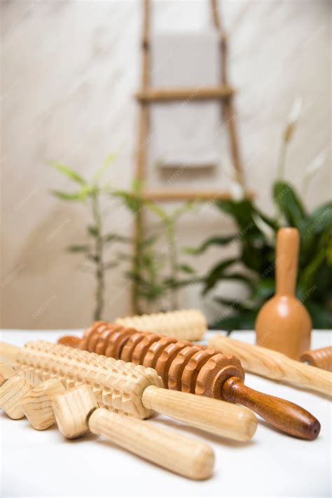 Premium Photo Wooden Equipment For Anti Cellulite Maderotherapy Massage