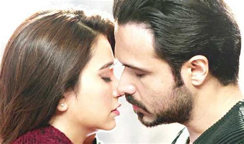 Kriti Kharbanda Kiss Schene With Imraan Hashmi In Raaz Reboot किस करने से डर रही थीं कृति और