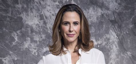 It premiered on 27 january 2020, replacing bom sucesso. Salve-se Quem Puder: Chefão de Dominique é revelado