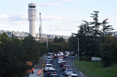 New Reagan National Security Checkpoints Delayed As Construction