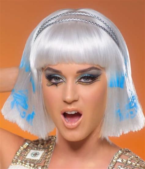 Cleopatra Katy Perry Dark Horse Makeup Pin On Costumes Katy Perry
