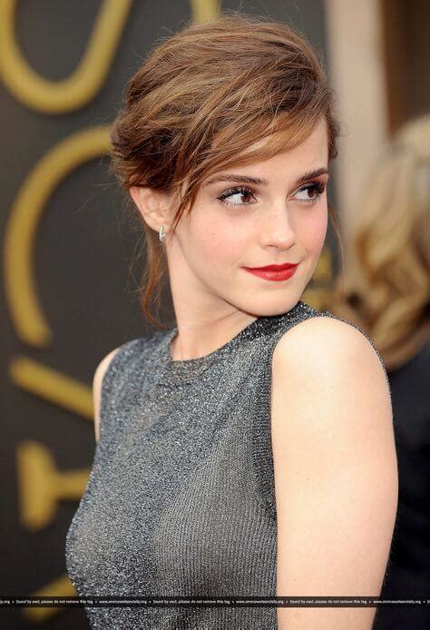 She has gained recognition for her roles in both blockbusters and independent films. Emma Watson's Short Hairstyles and Haircuts - 15+