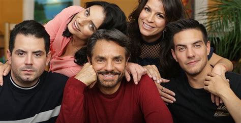 Juntos, aprenderán a sobrevivir en la naturaleza. De viaje con los Derbez: Anuncian segunda temporada