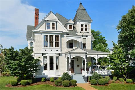 A State By State Guide To 50 Of Our Favorite Historic Houses For Sale