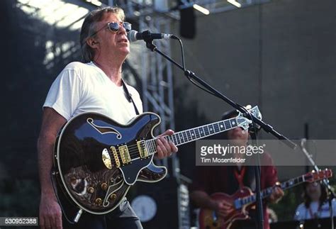 Boz Scaggs Performs At The Santa Cruz Blues Festival On May 27 2000