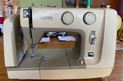 Jones 2000 Sewing Machine