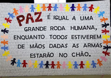 Cartaz Sobre A Paz Na Escola