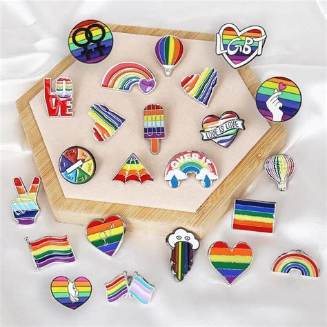 1pc Lgbtq Rainbow Flag Heart Brooch Enamel Pins Pride Lesbian Gay Bisexual Pansexual Transgender