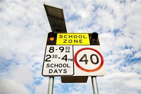 Image Of 40 School Zone Sign With Lights On Austockphoto