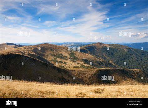 Svidovets Ridge Hi Res Stock Photography And Images Alamy
