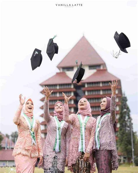 Inspirasi Kebaya Wisuda Newstempo