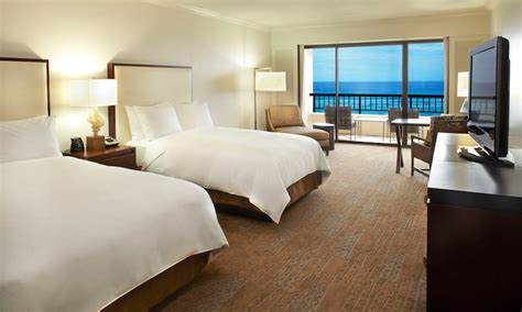 Rooms And Suites Hilton Hawaiian Village